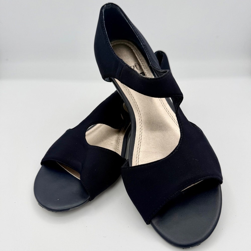 IMPO Stretch Navy Blue Low Wedge Asymmetrical Cutout Sandals Womens 8M